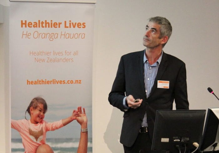 Professor Parry GUilford presenting at the Healthier Lives 2016 Korero Tahi